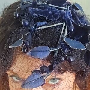 Vintage 40s 50s Elegant Black & Blue Velvet Bow Floral Berries Accent Fascinator